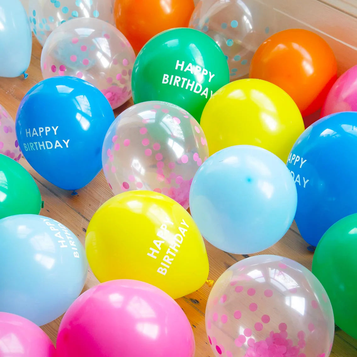 Happy Birthday Ballons mit Konfetti von Talking Tables